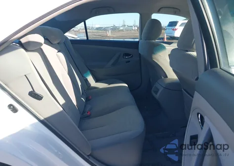 2009 Toyota Camry Le z USA, uszkodzony, nr VIN 4T4BE46KX9R086032